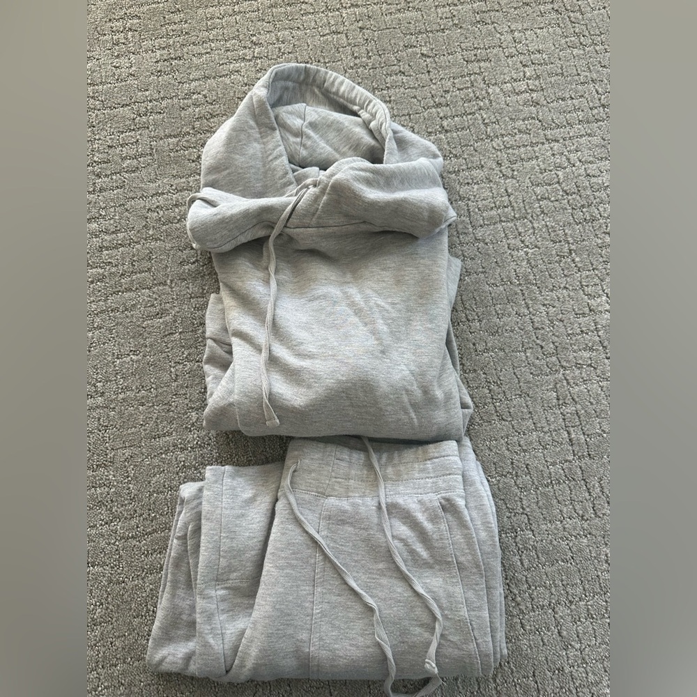 Quince Supersoft Fleece Hoodie & Wide Leg Pants (set), small - Picture 7 of 14